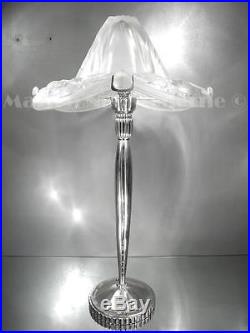 1920-30 Muller Frères Lampe Monumentale En Bronze Et Verre Pressé-moulé Art Déco
