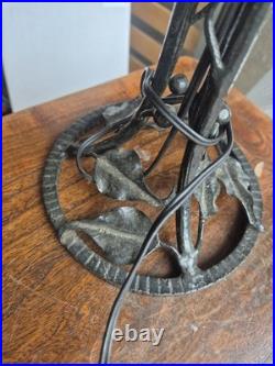 Ancien Pied De lampe en fer forgé, art deco