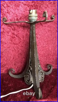 Ancien Pied de Lampe Tripode en Fer Forgé, Art déco