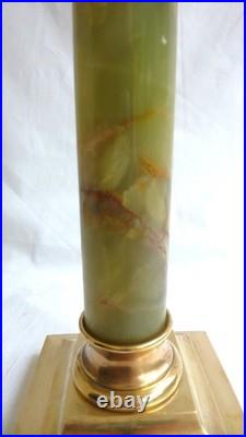 Ancienne Grande Lampe à Pétrole Réservoir Baccarat vert colonne corinthienne