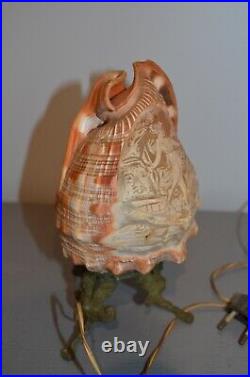 Ancienne Lampe Coquillage Sculpté en Camée Tripode Bronze veilleuse