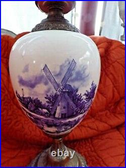 Ancienne lampe à pétrole-Delfts Blue-porcelaine Delft-électrifiée-décor moulin