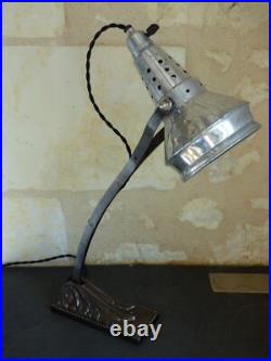 Ancienne lampe à réflecteur miroirs, NIAM Art Déco. Epoque GRAS, JIELDE, atelier