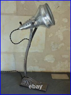 Ancienne lampe à réflecteur miroirs, NIAM Art Déco. Epoque GRAS, JIELDE, atelier