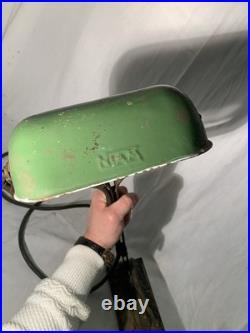 Ancienne lampe art déco Niam collection Luminaire Banquier Notaire