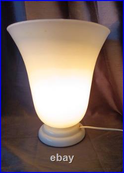Ancienne lampe art déco en opaline blanche style MAZDA vers 1930/1940 fonctionne