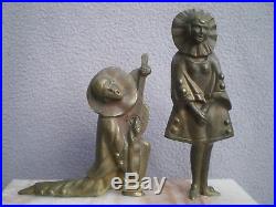 Ancienne lampe art deco sculpture pierrot et femme en bronze antique statue lamp