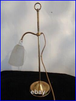 Ancienne lampe bureau notaire col de cygne tulipe pate de verre signé Schneider