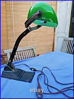 Ancienne lampe de bureau vintage art-déco ancien verre, opaline verte