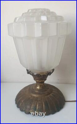 Ancienne lampe de table art deco verre opaline skyscraper gratte ciel 1930 light