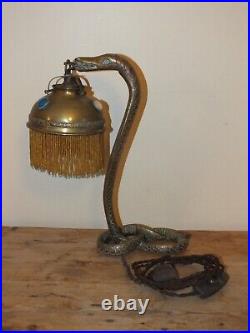 + Ancienne lampe serpent Cobra en bronze argenté et cuivré Dinanderie +