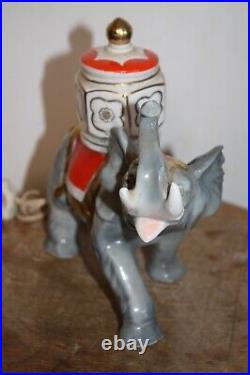 Ancienne lampe veilleuse brule parfum Art Déco Orientaliste Elephant porcelaine