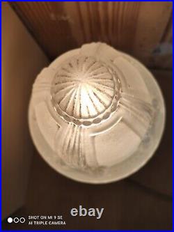 Art Deco Lampe moderniste de table ou chevet globe mongolfiere pied type ADNET