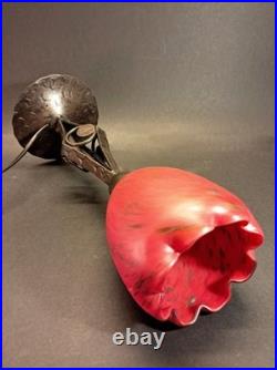 Art Déco lampe en fer forgé et tulipe en pate de verre de Clichy vers 1920