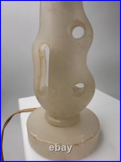 Atypique lampe en albâtre époque Art déco