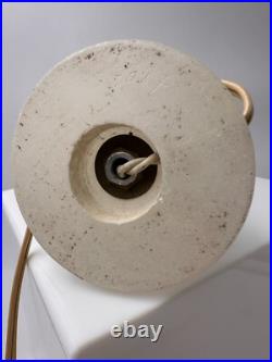 Atypique lampe en albâtre époque Art déco