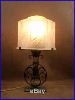 Belle Lampe Epoque Art Deco Fer Forge Et Dome Signe Hettier Vincent
