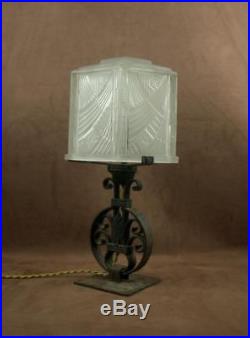 Belle Lampe Epoque Art Deco Fer Forge Et Dome Signe Hettier Vincent