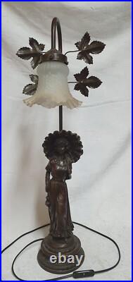 Belle lampe style art déco sculpture / statuette de femme élégante en zamak 58CM