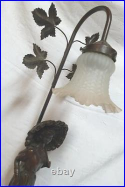 Belle lampe style art déco sculpture / statuette de femme élégante en zamak 58CM