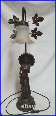 Belle lampe style art déco sculpture / statuette de femme élégante en zamak 58CM