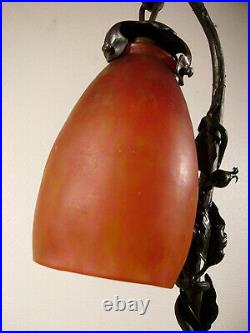 DAUM NANCY lampe art déco en fer forgé et tulipe 1925/1930