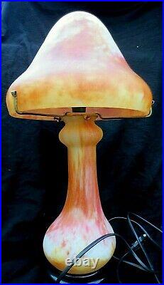 GILLET. Lampe champignon en PATE de VERRE Art déco XX°
