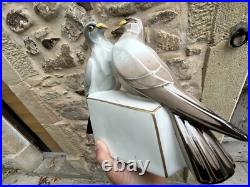 Giraud Limoges Lampe Porcelaine Couple de Pigeon Art Deco Oiseau Sculpture