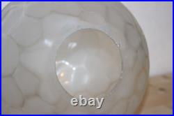 Globe à facettes en verre dépoli pour lampe Genet et Michon art déco années 30