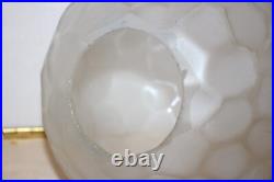 Globe à facettes en verre dépoli pour lampe Genet et Michon art déco années 30