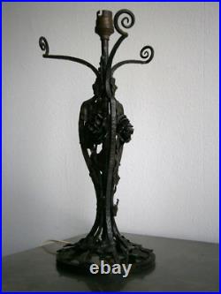 Grand Pied de lampe Art Déco Roses Fer forgé 1930 H. Chaine Luminaire Ancien