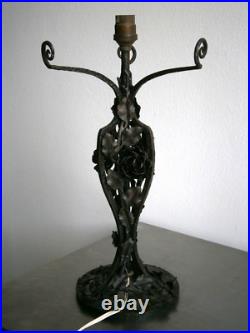 Grand Pied de lampe Art Déco Roses Fer forgé 1930 H. Chaine Luminaire Ancien