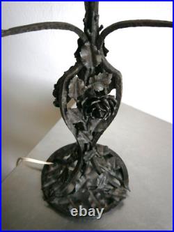 Grand Pied de lampe Art Déco Roses Fer forgé 1930 H. Chaine Luminaire Ancien
