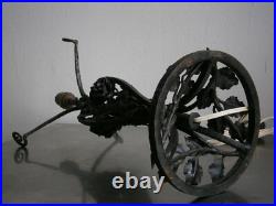 Grand Pied de lampe Art Déco Roses Fer forgé 1930 H. Chaine Luminaire Ancien