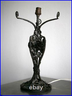 Grand Pied de lampe Art Déco Roses Fer forgé 1930 H. Chaine Luminaire Ancien