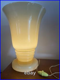 Grande H 36 Cm Lampe Opaline Circa 1930 1940 Art Déco Bel État Rarissime