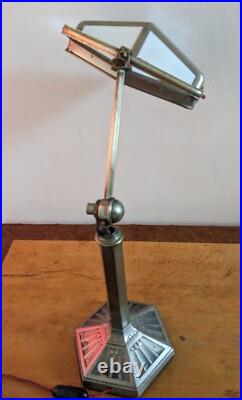 Grande lampe PIROUETT de salon avec verres nuages en verre gravés a l'acide