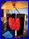Grande_lampe_Pierre_Giraudon_70_s_plexiglas_a_inclusion_corail_rouge_01_ie