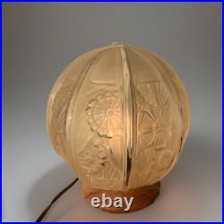 HETTIER VINCENT Lampe Avec Globe Verrerie Des Hanots art Déco 1930 Fleurs Styl