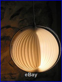 LUSTRE Lampe moon de VERNER PANTHON design 60/80 vintage pop art Diam 30 cm /