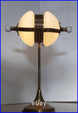 Lampadaire de table vintage en laiton et verre dépoli élégant art déco intemp