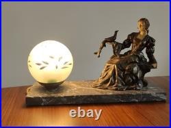 Lampe ART DECO Femme a L'oiseau en Régule sur Marbre Gris Veilleuse 1920/30