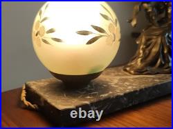 Lampe ART DECO Femme a L'oiseau en Régule sur Marbre Gris Veilleuse 1920/30