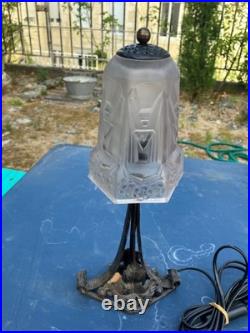 Lampe ART DECO PIED FER FORGE Tulipe HETTIER & VINCENT signée