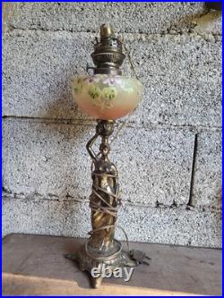 Lampe À Pétrole Art Nouveau Signée Guillemin