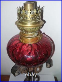 Lampe A Petrole Verre Rouge Cranberry Fer Forge Art Deco
