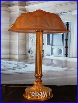 Lampe Art Déco Art Nouveau Verre Moulé signé Degué (Bronze ou Laiton)