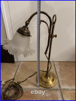 Lampe Art Deco Doré Tulipe Pâte de Verre. Ancienne laiton