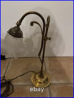 Lampe Art Deco Doré Tulipe Pâte de Verre. Ancienne laiton