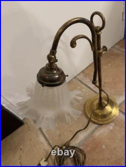 Lampe Art Deco Doré Tulipe Pâte de Verre. Ancienne laiton